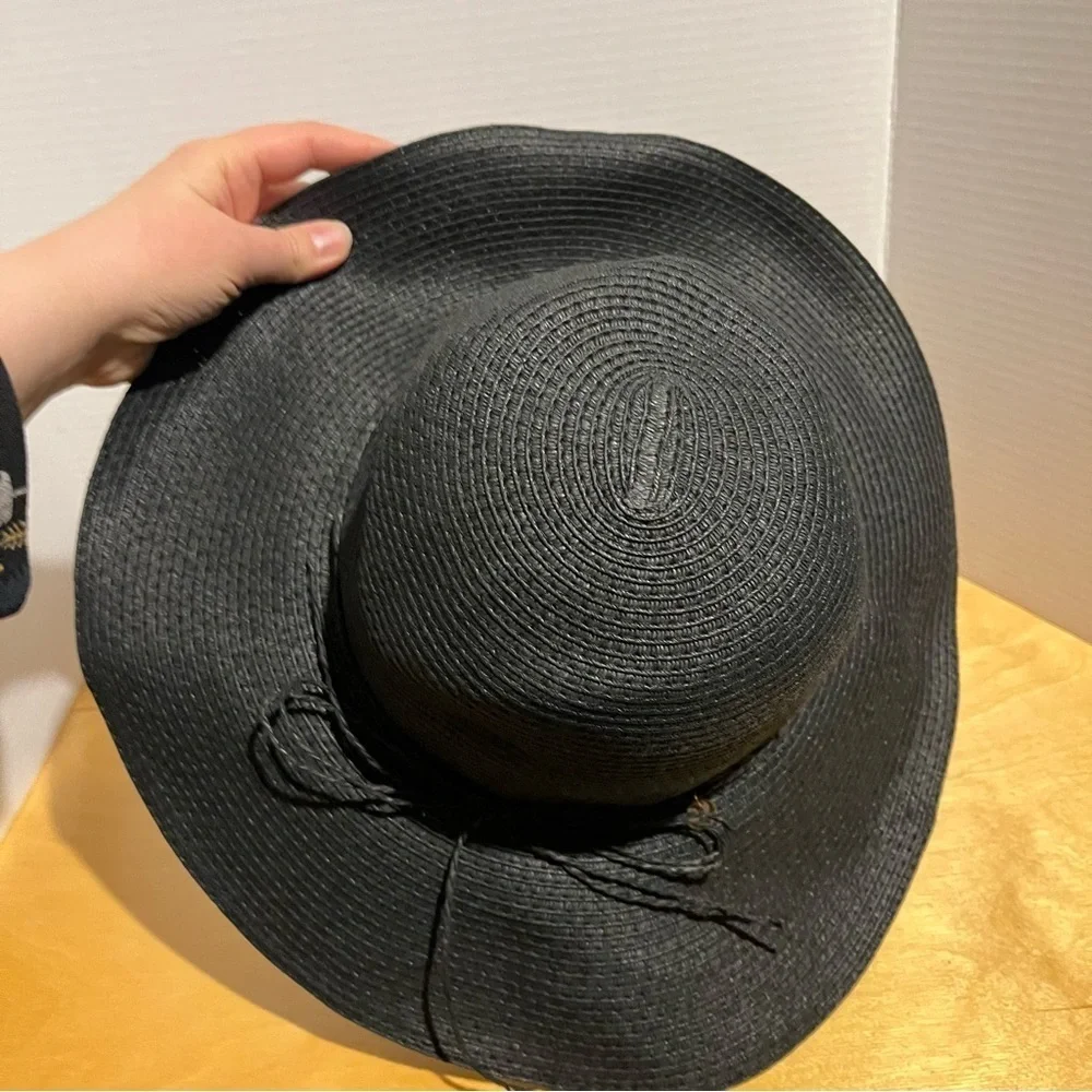 H&M Women's Black Paper Straw Hat Summer Floppy Beach Classic Size M/56